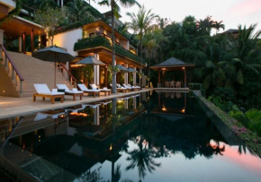 LUXURY VILLA DARAN((six-Bedroom Villa with Private Pool))